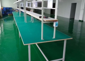 铁制工作台